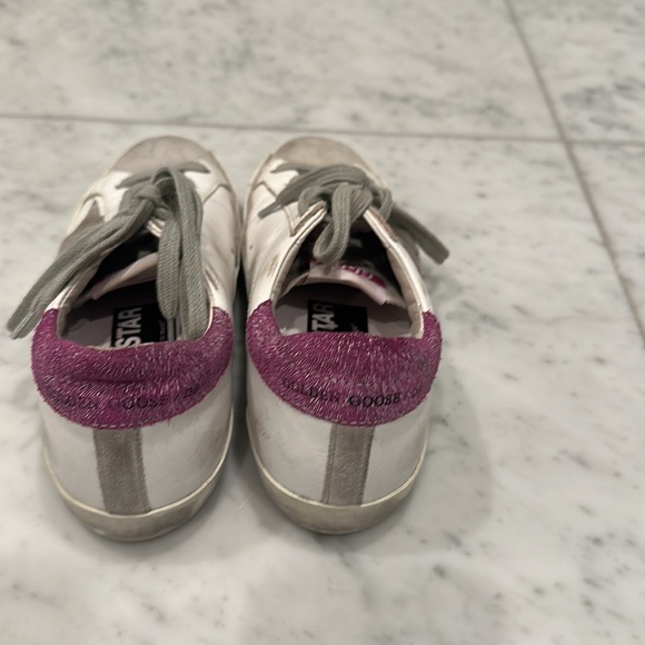 Golden goose - Picture 2 of 3